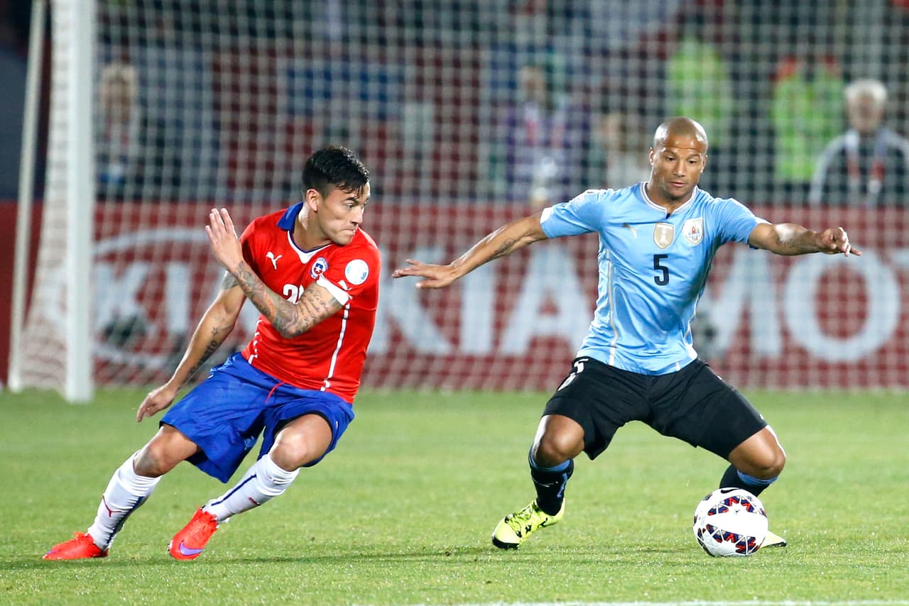 Ejidio Arévalo fue de lo mejor que presentó Uruguay en el partido.