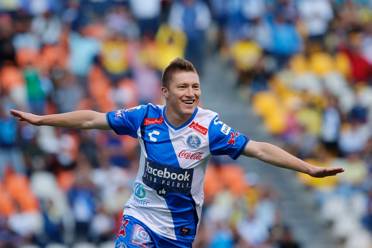 Alejandro Chumacero acaba su vinculo con Puebla el próximo 30 de junio. Pumas estaría interesado en contar con él.