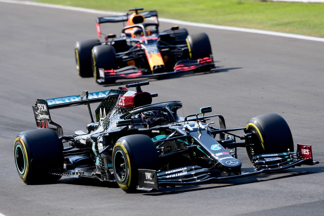 Lewis Hamilton se quedó con el mejor tiempo del viernes en el GP de Italia