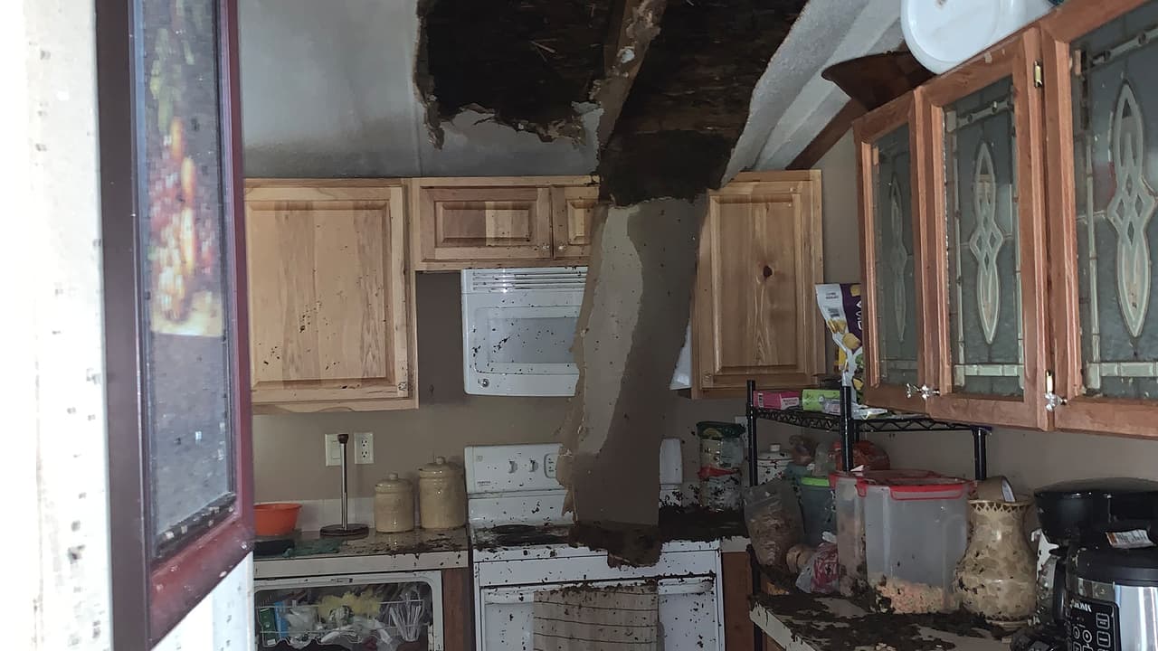 "Mi hermanito fue el que nos levantó porque empezó a oler a humo".