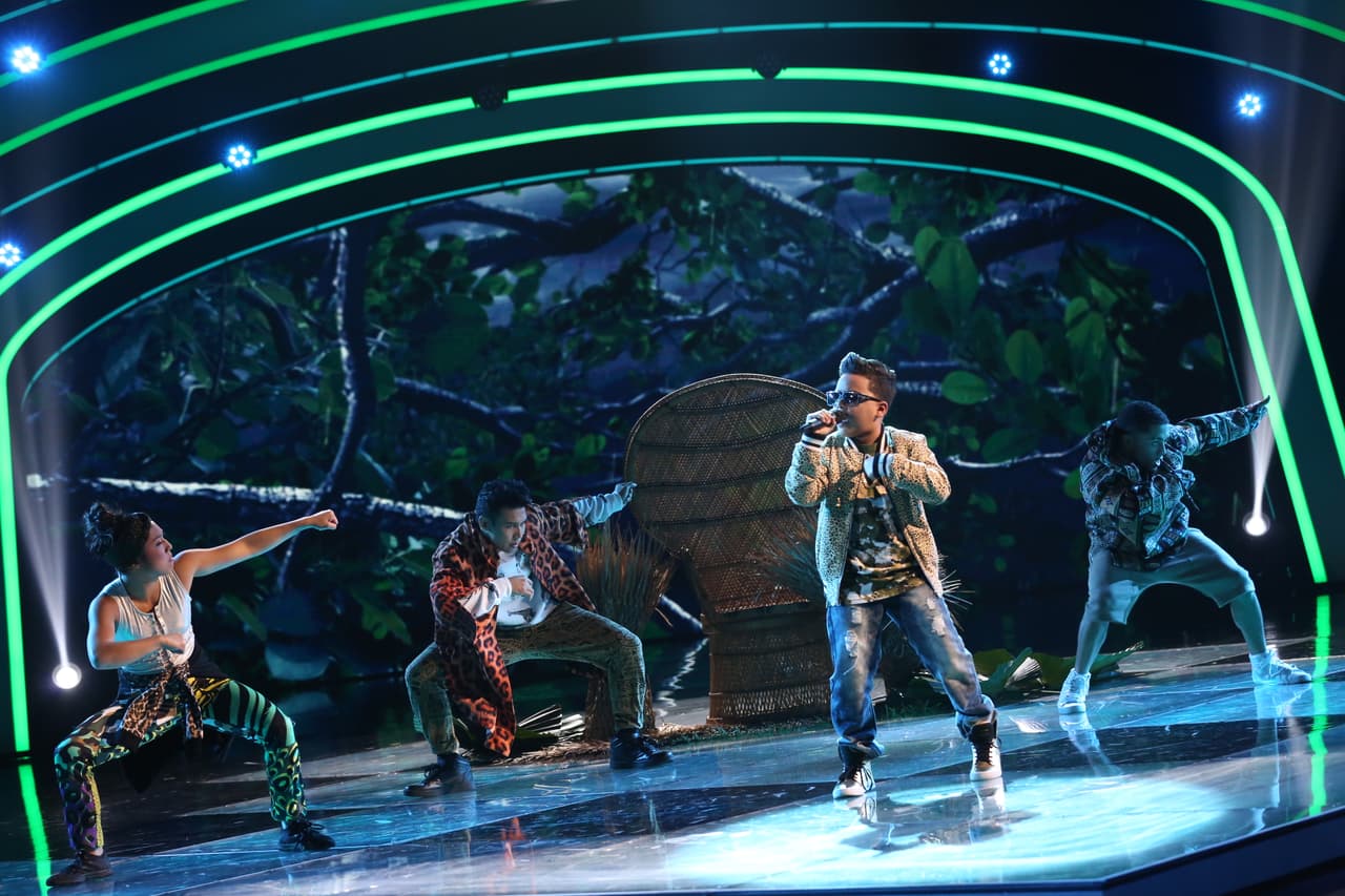 En el octavo show, el pequeño sorprendió con un rap improvisado en el tema 'Safari' de J Balvin.