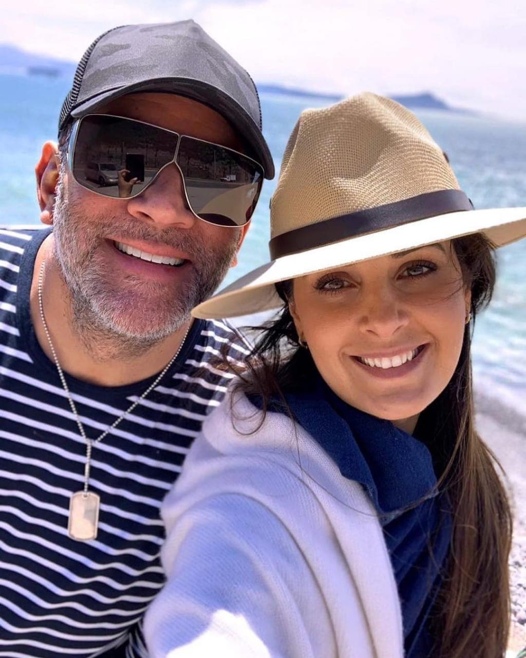 La esposa de Eduardo Santamarina destacó que además de tener un horario para mantener relaciones sexuales con el actor, también recurre a la técnica "silenciosa".