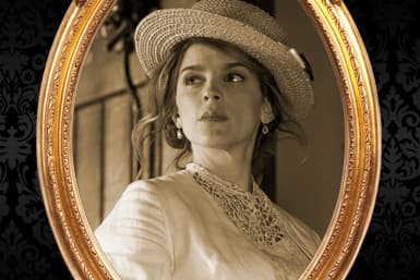 Irene Azuela es Isabel Alarcón 