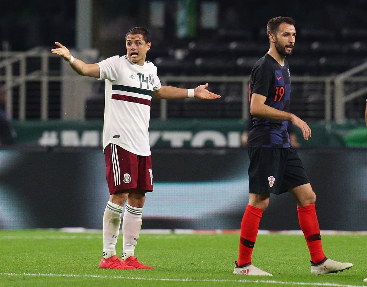 Javier Hernández (West Ham United): Sudáfrica 2010 y Brasil 2014. Sigue con su tradicional número 14.