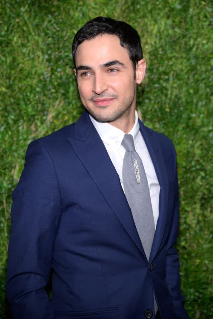 Zac Posen fue el diseñador encargado de crear el vestido con el que Ariana desfilaría por la alfombra roja.
<br>