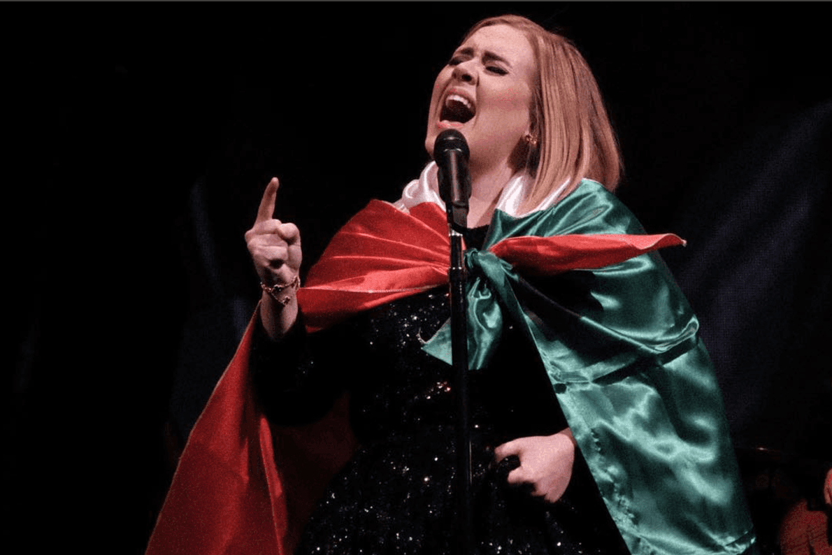 Adele también podría ofrecer la confirmación de un segundo embarazo durante la entrega del Grammy, premio al que está nominada en cinco categorías.