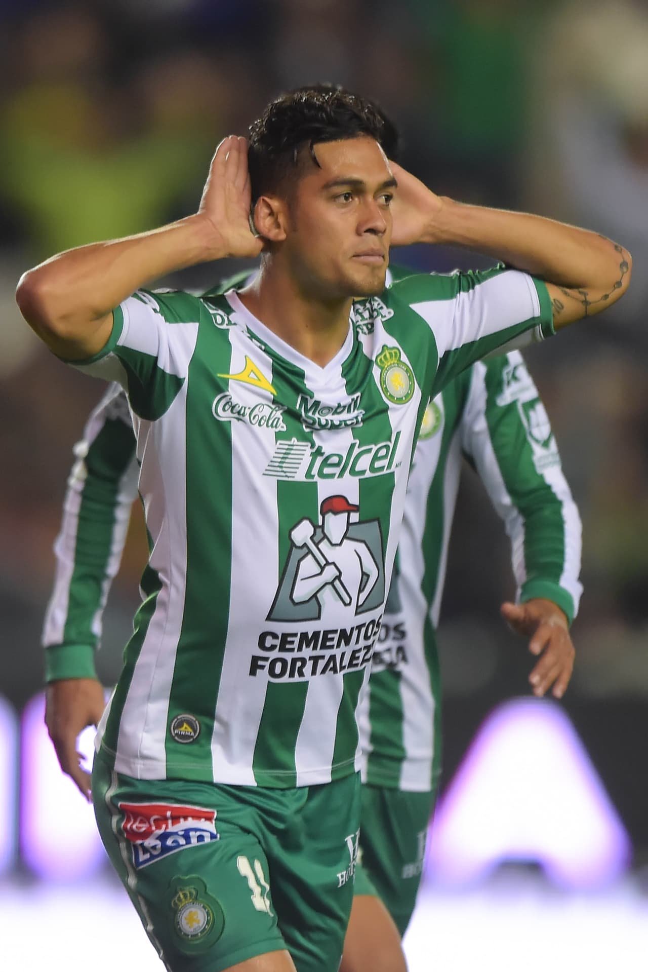 Andrés Andrade marcó el segundo de su equipo con un remate de cabeza en jugada de tiro de esquina.