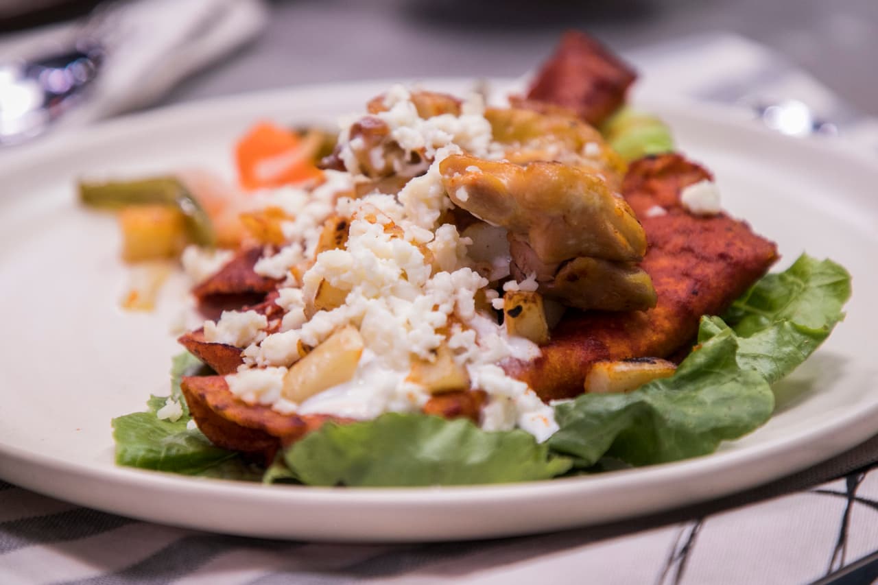 Enchiladas potosinas, como plato fuerte.