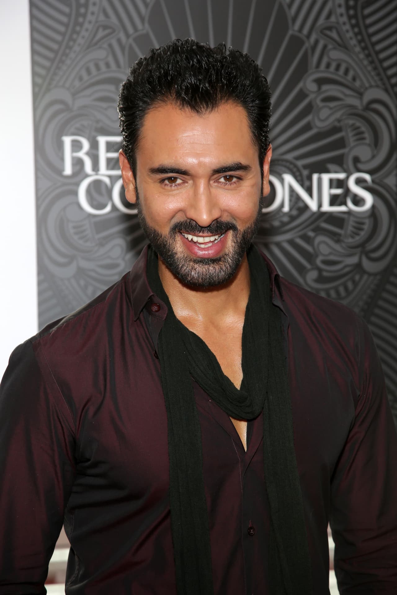 Ferrat 
<b><a href="https://www.univision.com/famosos/a-ernesto-laguardia-le-revienta-que-para-darle-un-papel-midan-su-popularidad-en-las-redes-sociales-fotos">coincidía con Ernesto Laguardia</a></b>, en que los actores tenían que ser mejor valorados. "Ahora resulta que cualquiera que salga en un programa unitario ya es actor... Y muchos estudiando este arte antes de llamarnos actores. No señores... Habemos actores y hay quien sale en la tele", comentó en uno de sus últimos tuits, en diciembre de 2018.