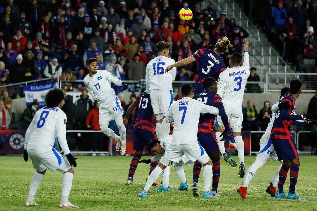 Antonee Robinson fue el encargado de traer la alegría a Los Estados Unidos tras anotar el único gol del partido para vencer 1-0 a El Salvador.