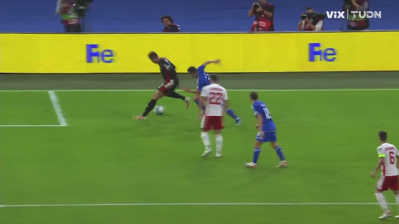 ¡Por chistosito! Bonello se lleva pisotón por su pifia ante Raspadori