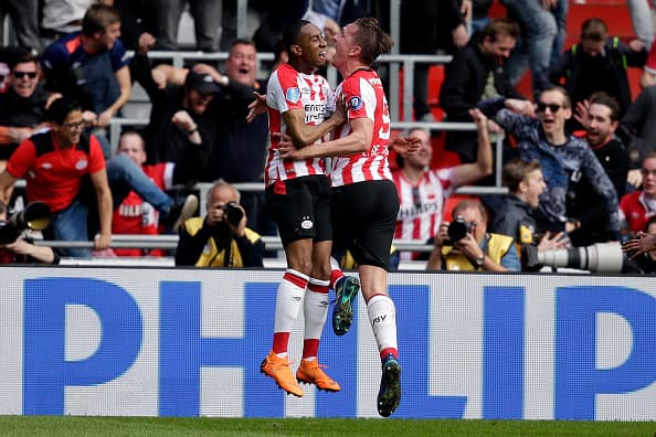 ¡Qué mejor manera de comenzar su carrera en el fútbol europeo con un título en su primera temporada!