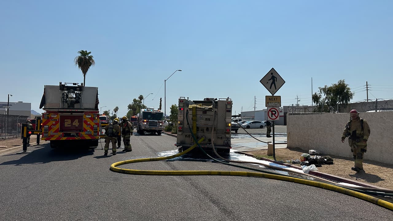 Por fortuna ninguna persona resultó herida. El Grupo de Trabajo de Investigaciones de Incendios de Phoenix se hizo presente en el lugar para determinar las causas del incidente.