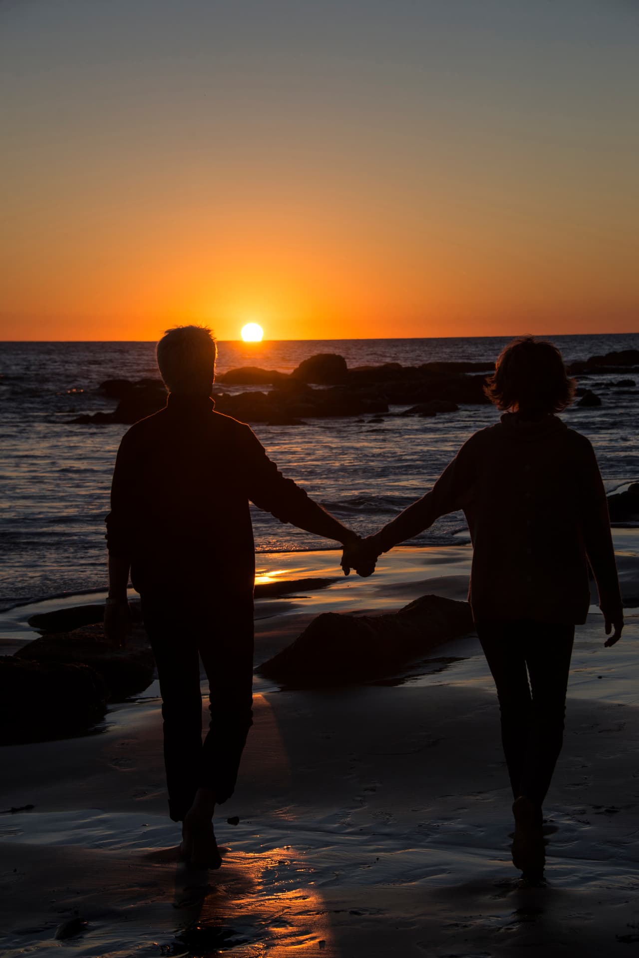 “Quiero estar contigo si vuelvo a nacer”- Sin Bandera. (Canción: Que Me Alcance La Vida)