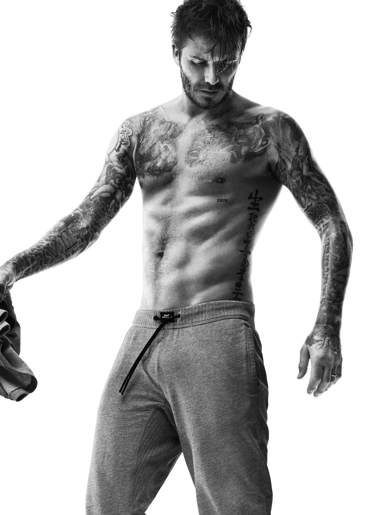 Aunque ya todos lo sabíamos, la revista 'People' nombró a David Beckham como el hombre más sexy del mundo con vida.