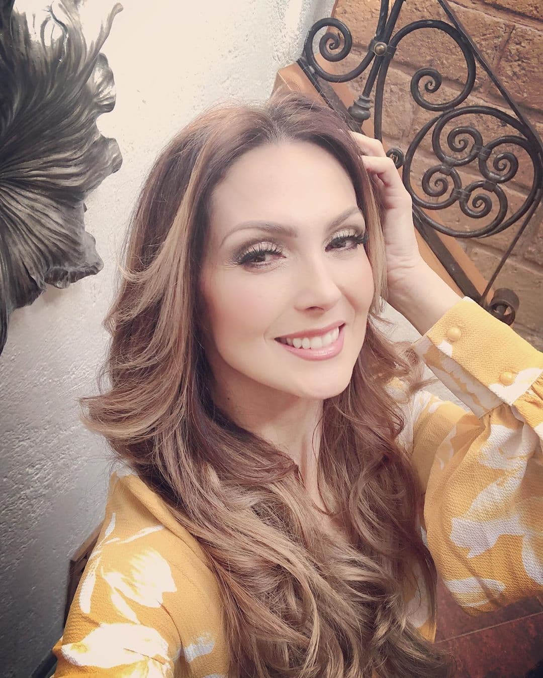 "¡Sigue tus sueños! Les cuento que 
<b>soñaba con estudiar otra carrera, finalmente tomé la decisión</b> y soy muy feliz. Claro que es difícil, pero no es imposible. Los sueños se realizan con disciplina y compromiso", expresó.