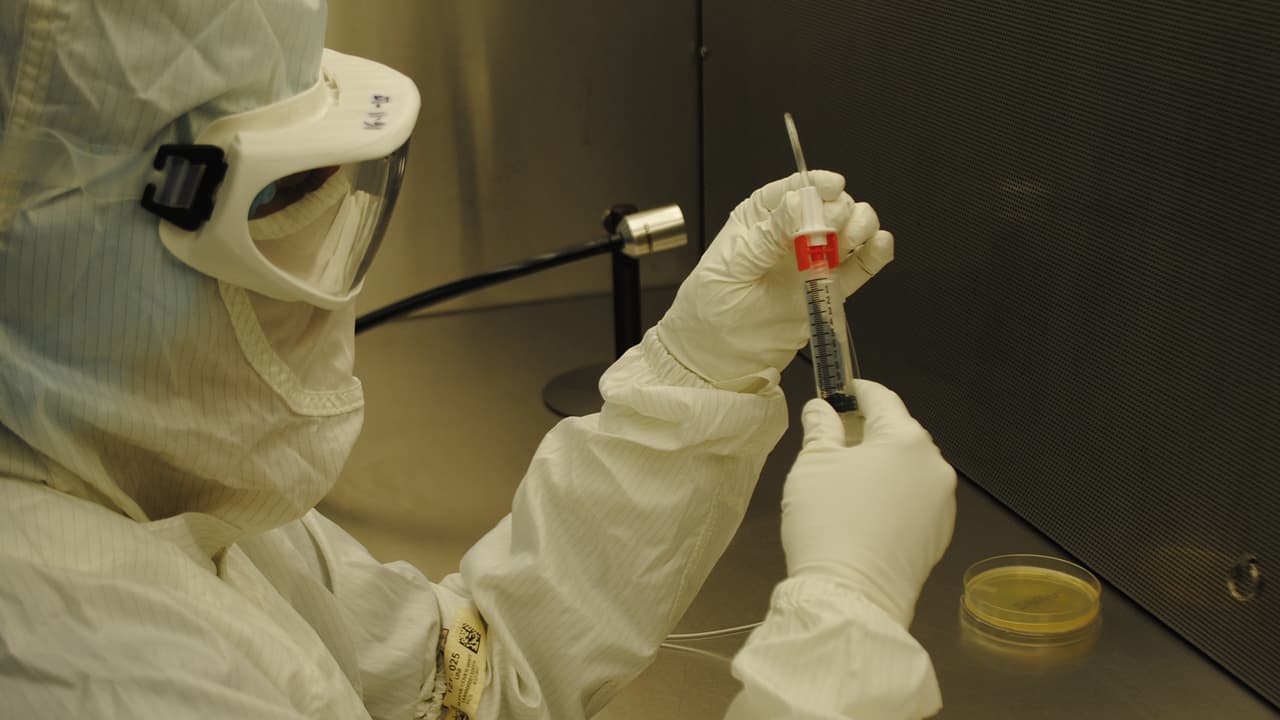 Nuevo fármaco ayuda a recuperación rápida de enfermos graves de coronavirus, aseguran médicos de Houston