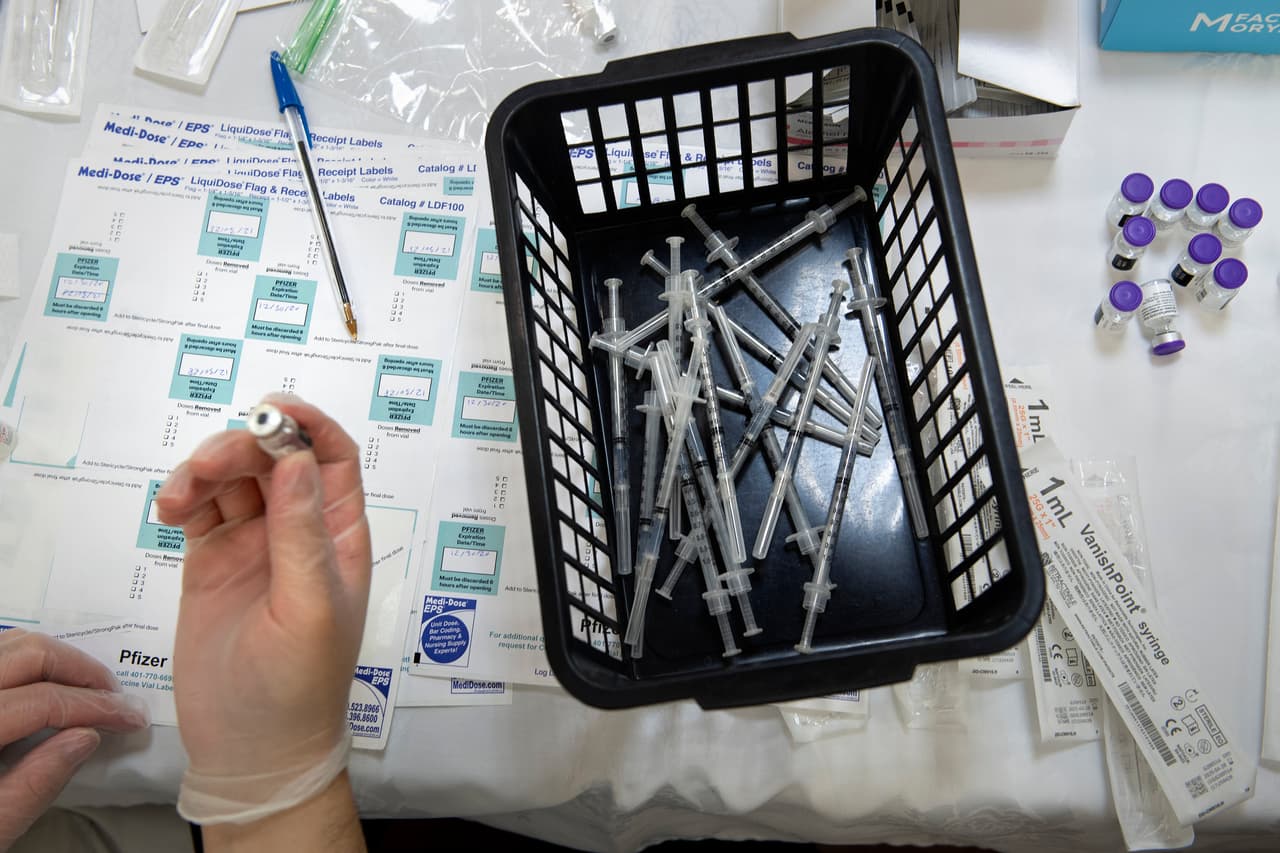 El hospital Jackson anunciarán la disponibilidad de las citas a través de las plataformas de redes sociales en
<a href="https://twitter.com/JacksonHealth" target="_blank"><b>Twitter</b></a> e
<a href="https://www.instagram.com/jacksonhealth/?hl=es" target="_blank"><b>Instagram</b></a>.
<br>