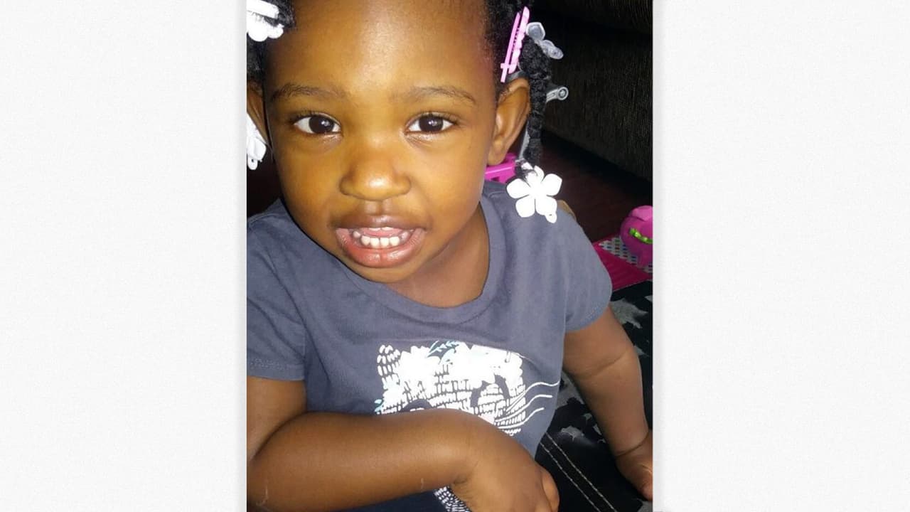 Emiten Alerta Amber por secuestro de niña de dos años