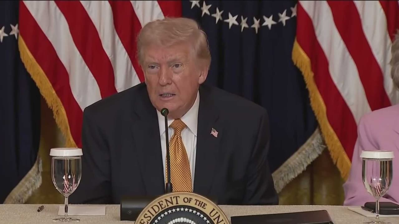 Conferencia Donald Trump: Hezbolá es un problema para Líbano y Irán casi ya no tiene misiles y drones