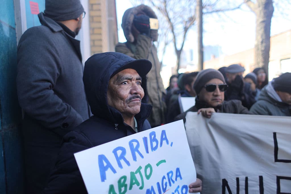 Empleados de panadería en riesgo de despido logran una extensión para probar su autorización de trabajo