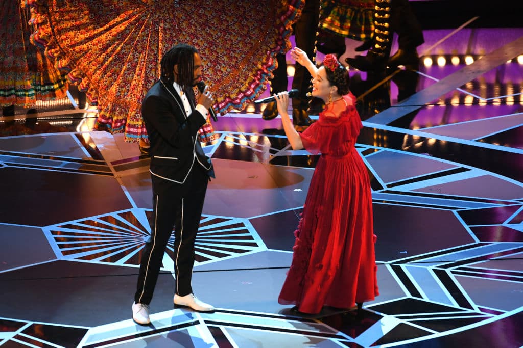 <b>Natalia Lafourcade</b>
<br>En la más reciente entrega de los premios Oscar, se ganó la estatuilla de mejor canción por ‘Remember me’, el soundtrack de la película Coco.