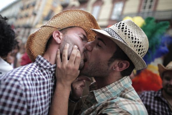 otros mostraron su amor en público.