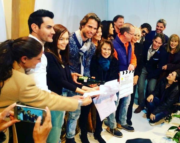 Y es que aunque esté encantado por estar con ella no quiere que el público se canse de verlos tantas veces juntos en la pantalla chica.