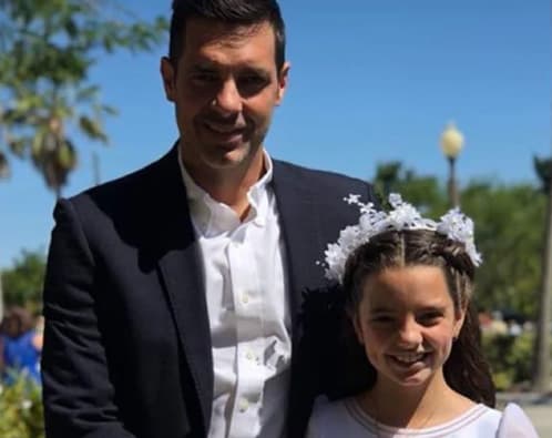 También asistió el papá de Oriana, el actor Cristóbal Lander, quien posó feliz y orgulloso junto a su primogénita.