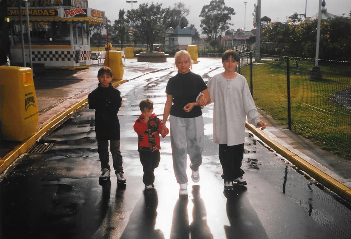 Cristhian Camacho is real trooper. Ha cantado en mariachis y hasta en bodas.