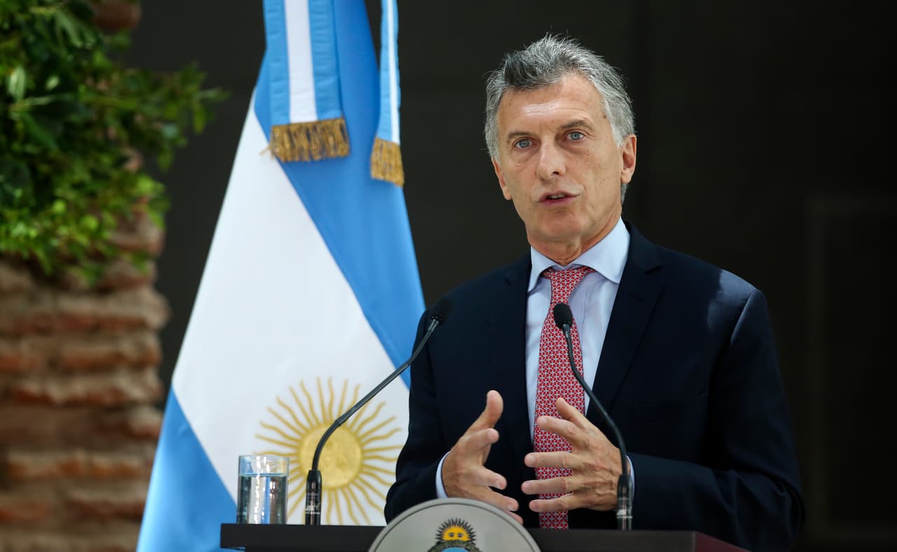 <b>Mauricio Macri</b>: el presidente de Argentina que invitó al cambio político del país sudamericano, ganó las elecciones y ha iniciado con fuerza su trabajo de reconstrucción de del país.
<br>
<br>