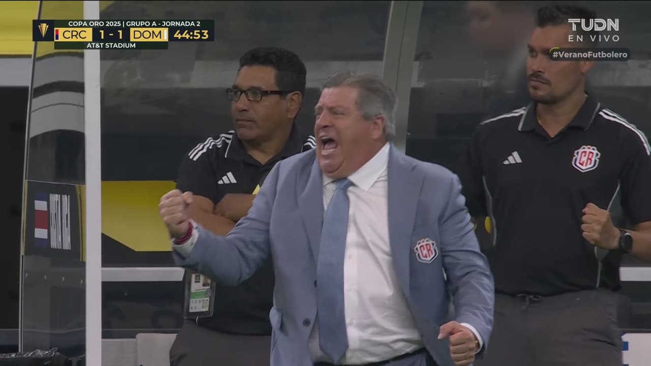 ¿Cómo te atreves a cobrar así, Manfred? Gol y festejo imperdible del Piojo