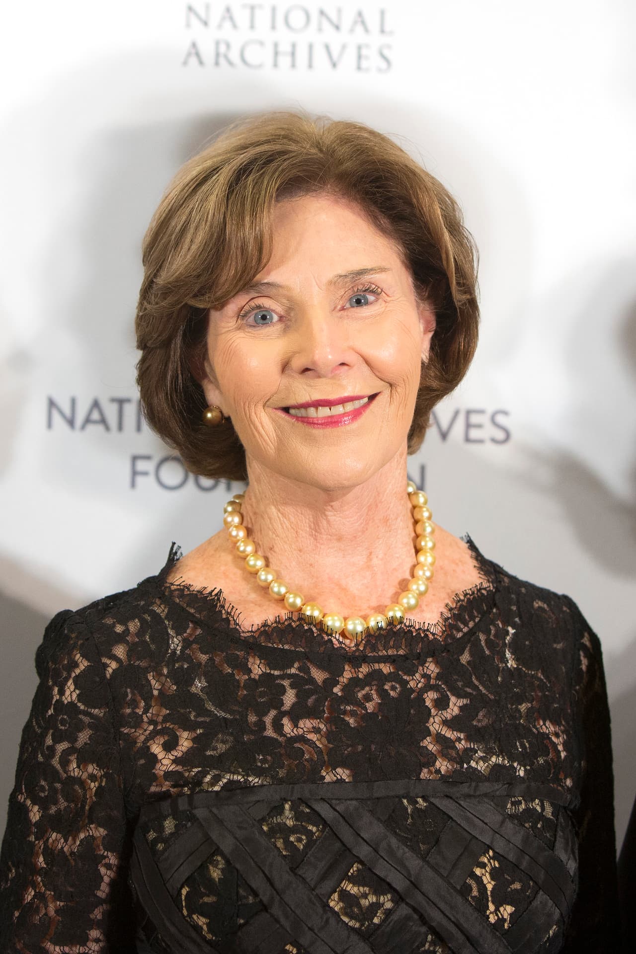 La ex primera dama Laura Bush visitó Bakersfield para mostrar su apoyo a los Boys and Girls Clubs del condado de Kern en febrero de 2018.