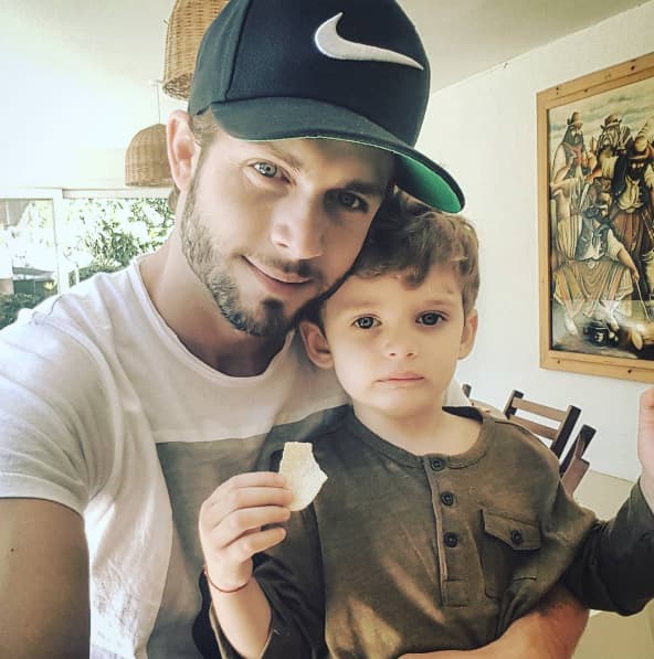 "Les dejo besos de viernes... me voy a ver a mi bebe unos días a Buenos Aires..." compartió en sus redes sociales.