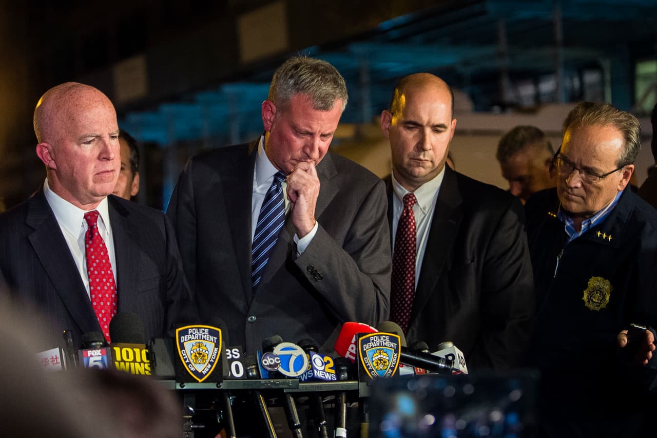 De Blasio aseguró en la rueda de prensa que no tenía duda de que la explosión fue un acto "intencional", aunque subrayó que no existe riesgo para la ciudadanía.