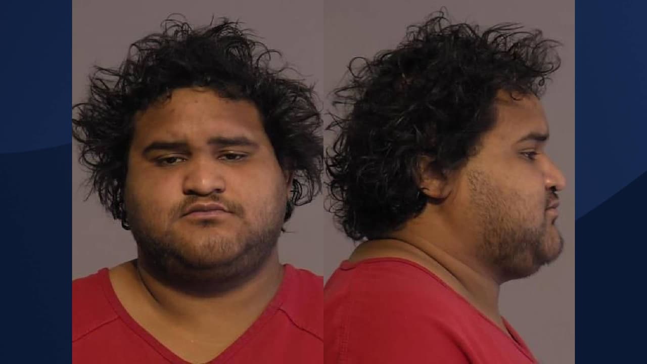 <b>Romeo Gray, de 21 años, de Yuma, fue arrestado y fichado por intento de asesinato, asalto agravado, </b>entre otros cargos.