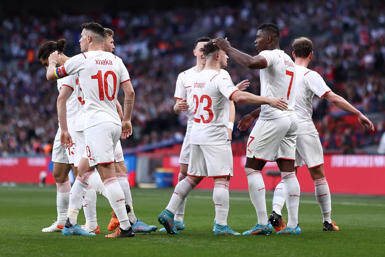 Inglaterra venció 2-1 a Suiza en amistoso celebrado en Wembley.