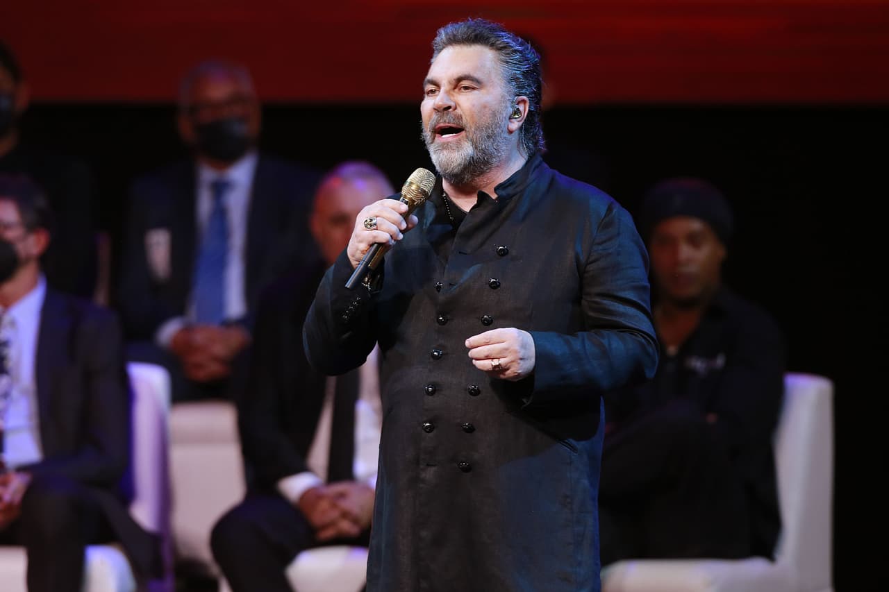 Ronaldinho fue la gran figura de la ceremonia de investidura al Salón de la Fama de la décima generación, en donde los grandes ausentes fueron Raúl González, Roberto Carlos, Fabio Cannavaro y Pia Sundhage.