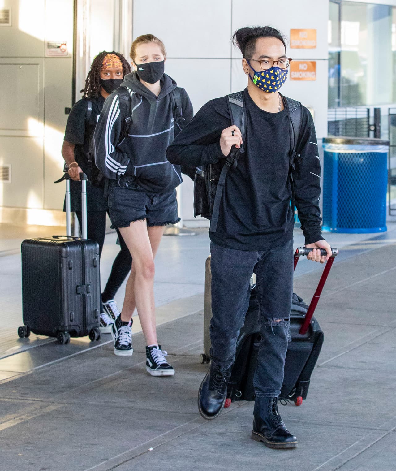 Un par de meses antes de que 
<a href="https://www.univision.com/famosos/brad-pitt-custodia-compartida-hijos-angelina-jolie" target="_blank">se otorgara la custodia compartida</a>, Maddox, de 19 años, testificó en contra de su padre: "No fue muy halagador para Brad", le dijo una fuente a US Weekly.