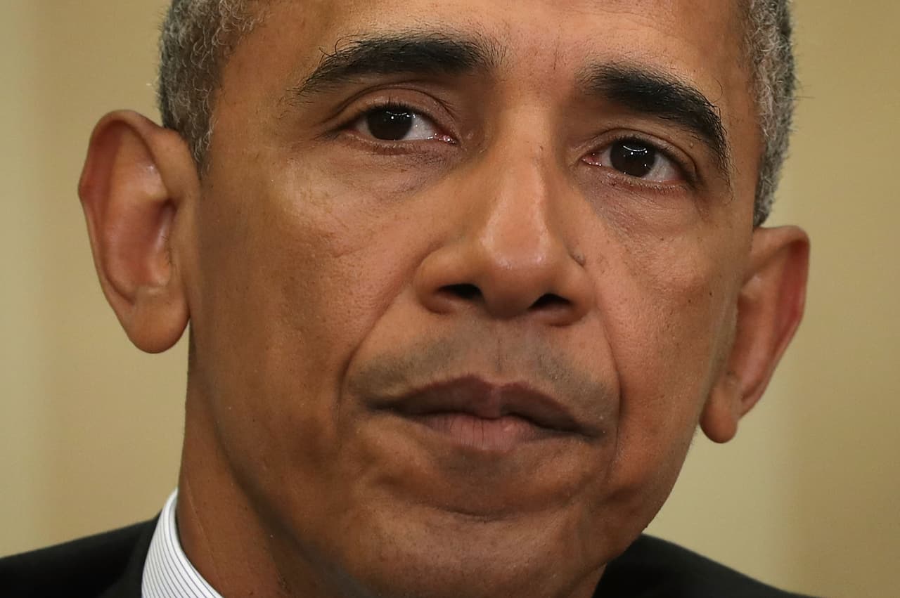 "No están solos", dice Obama a familiares de las víctimas de la masacre de Orlando