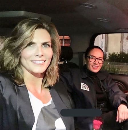 Pese a que afirmó que no fue una boda con firma de papeles y todo lo que conlleva un típico enlace legal, aseguró que fue un gran acto de amor. "No es broma casarte. Es un acto de amor. Fue simbólico. No hubo nada legal", aclaró Andrade.