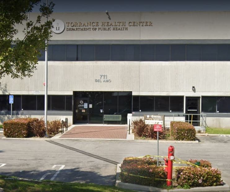 <b>Torrance Public Health Center</b>
<br>Dirección: 711Del Amo Blvd., Torrance,CA 90502
<br>Más información: (310) 354-2300 .
<br>Lunes a viernes 8 am a 4 pm
<br>Horas de la tarde: miércoles 4 pm a 7pm
<br>