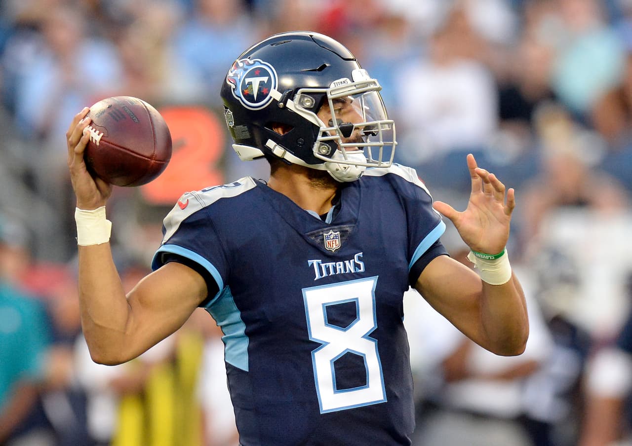 21)
<b> Marcus Mariota, Tennessee Titans</b>. En 2017 Mariota mostró madurez pero el sistema de correr el balón como prioridad no ha permitido que saque todo su potencial. ¿Será este el año de despunte?