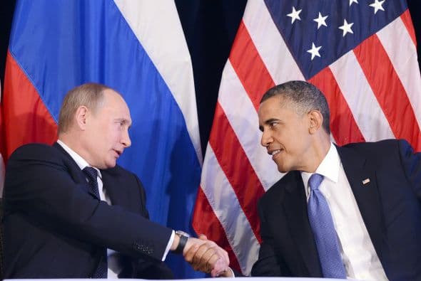 Obama y Putin también hablaron de uno de los principales puntos de tensión en la relación bilateral: el escudo de defensa antimisiles de la OTAN en Europa, que Rusia ve como una amenaza.