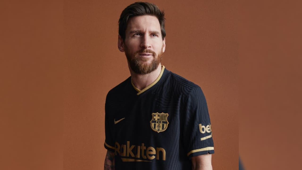 Lionel Messi presentó el uniforme de visita para la 2020-21.