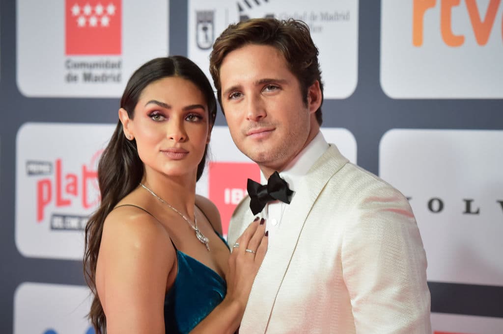 MADRID, SPAIN - OCTOBER 03: Renata Notni and Diego Boneta attends to Red Carpet of Platino Awards 2021 on October 03, 2021 in Madrid, Spain. (Photo by Juan Naharro Gimenez/Getty Images)