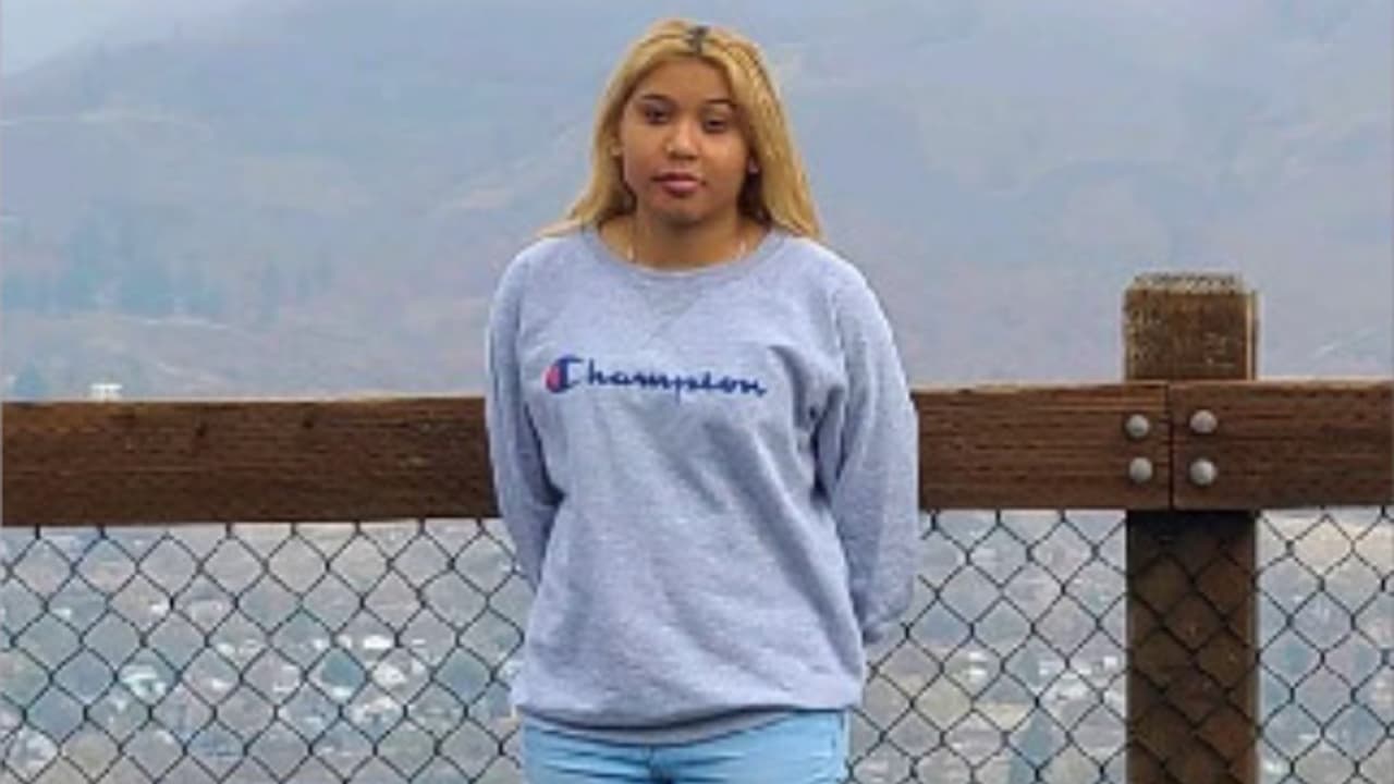 Buscan a una adolescente hispana de 16 años que desapareció el viernes