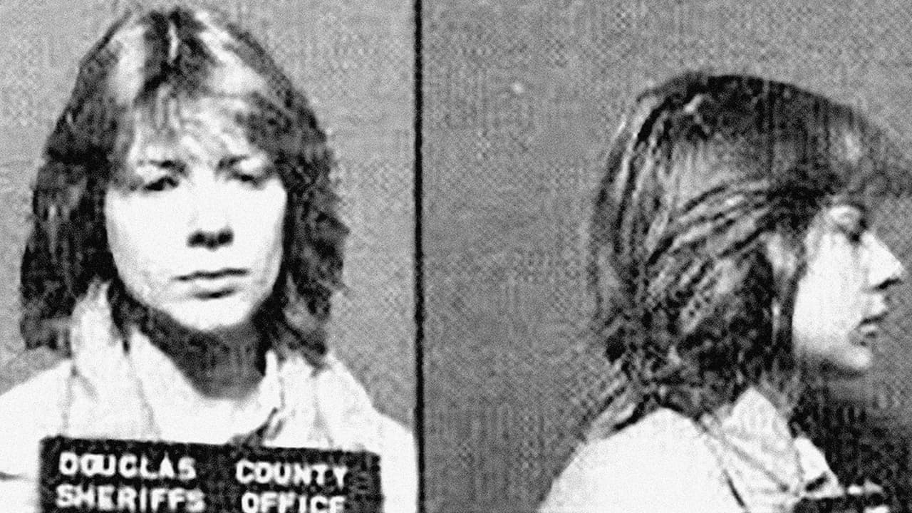 <b>Charlene Gallego </b>
<br>Nació en 1956 en Stockton, California. Fue una niña lista y tímida, pero la trayectoria de su vida cambió cuando comenzó a consumir drogas y alcohol. Junto con su esposo Gerald asesinó a diez personas, la mayoría adolescentes a los que convirtieron en esclavos sexuales antes de acabar con sus vidas.