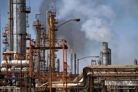 13 de julio de 2005. Explosión en oleaducto de Pemex en Veracruz, menos de 48 horas después de registrarse una fuga de gas metano. Dos personas murieron.