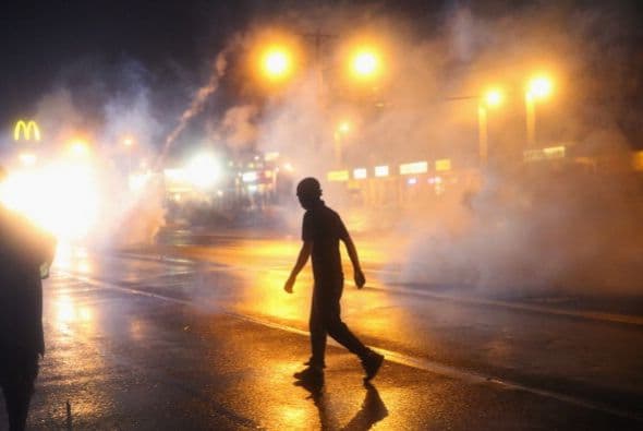 Detallaron además que un hombre había recibido un disparo en el lugar de la protesta y que se encontraba en estado grave.